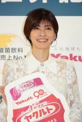 “もうすぐ50歳”内田有紀、無邪気に喜ぶ「人生100年時代に半分!やったー!」