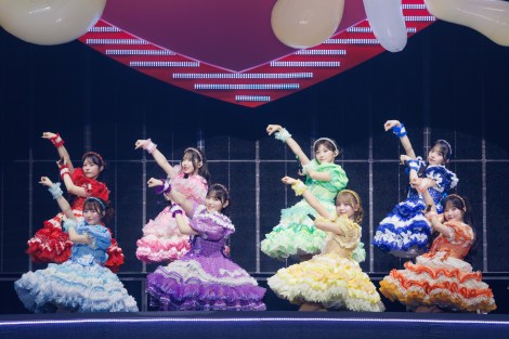 �w1st ANNIVERSARY JAPAN TOUR 2025�uCAN'T STOP CUTIE�v�x�t�@�C�i�������̖͗l�@PHOTO�F���V�������E�i�A�Έ䈟��A�؉��}���@ 