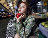 LE SSERAFIMEHUH YUNJIN (P)&(C) SOURCE MUSIC 