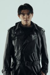 CRUDE PLAY 直筆サイン色紙 三浦翔平 浅香航大 窪田正孝 水田航生 窪田正孝、ファンの前での初めての生演奏に「指が震えた