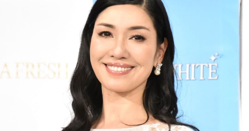 アンミカ、新鮮“ぱっつん前髪”に反響「バービー人形かと」「美しいなぁ」
