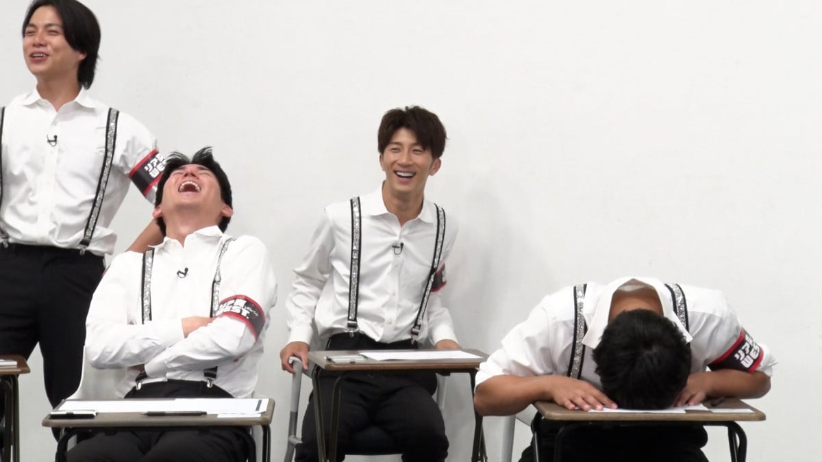 WEST. 笑いあり涙ありの“激エモ空間” 重岡大毅はまさかの逆ギレ