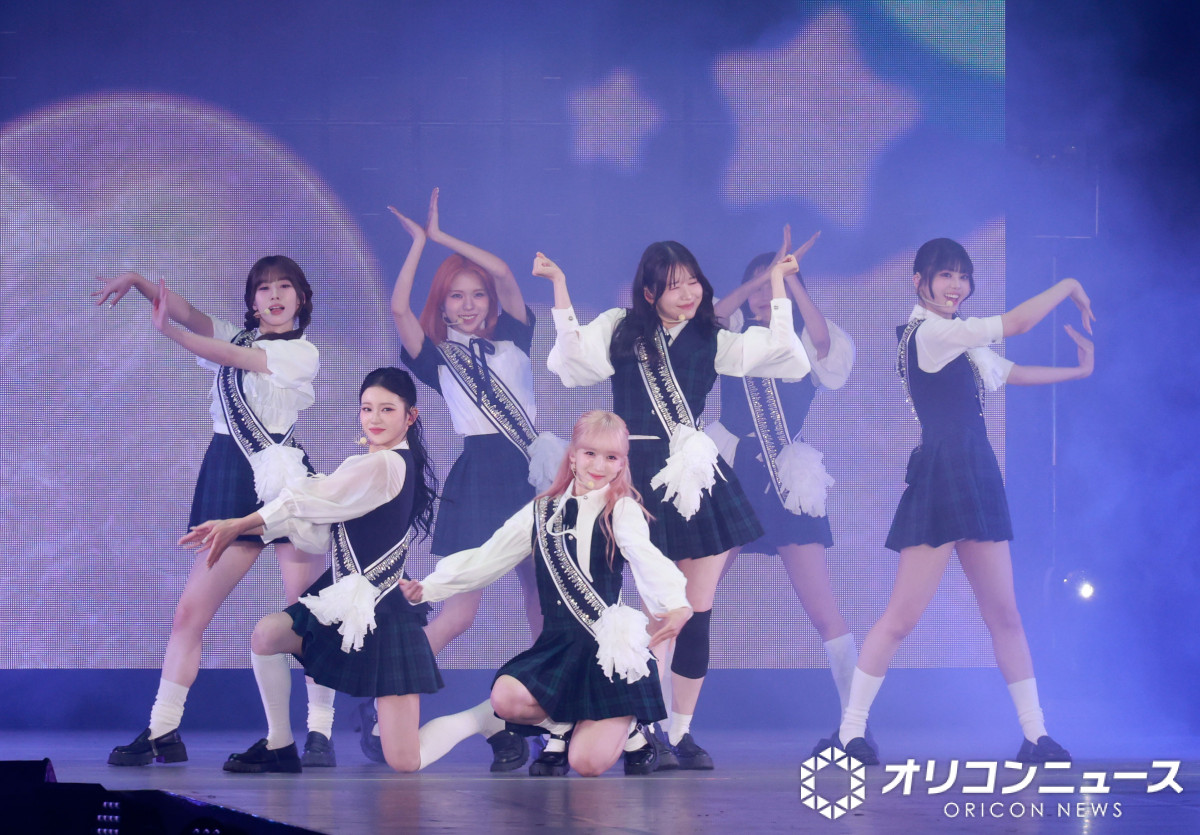 11人組・ME:I、7人体制で『ガルアワ』登場 MOMONA「今の私たちの全力を