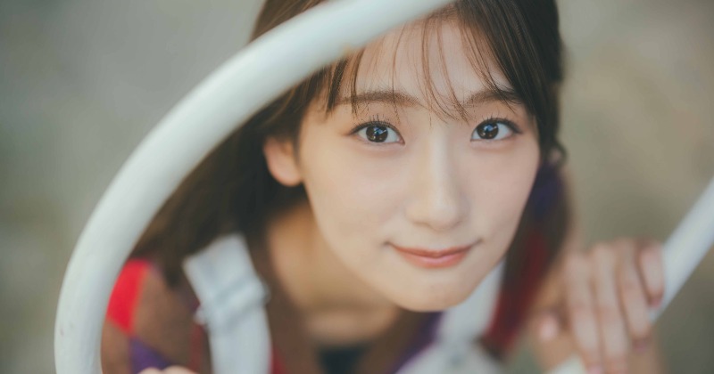 櫻坂46井上梨名、今の“美しさ”詰まった卒業記念ロンググラビア 7年間の足跡をたどるインタビューも