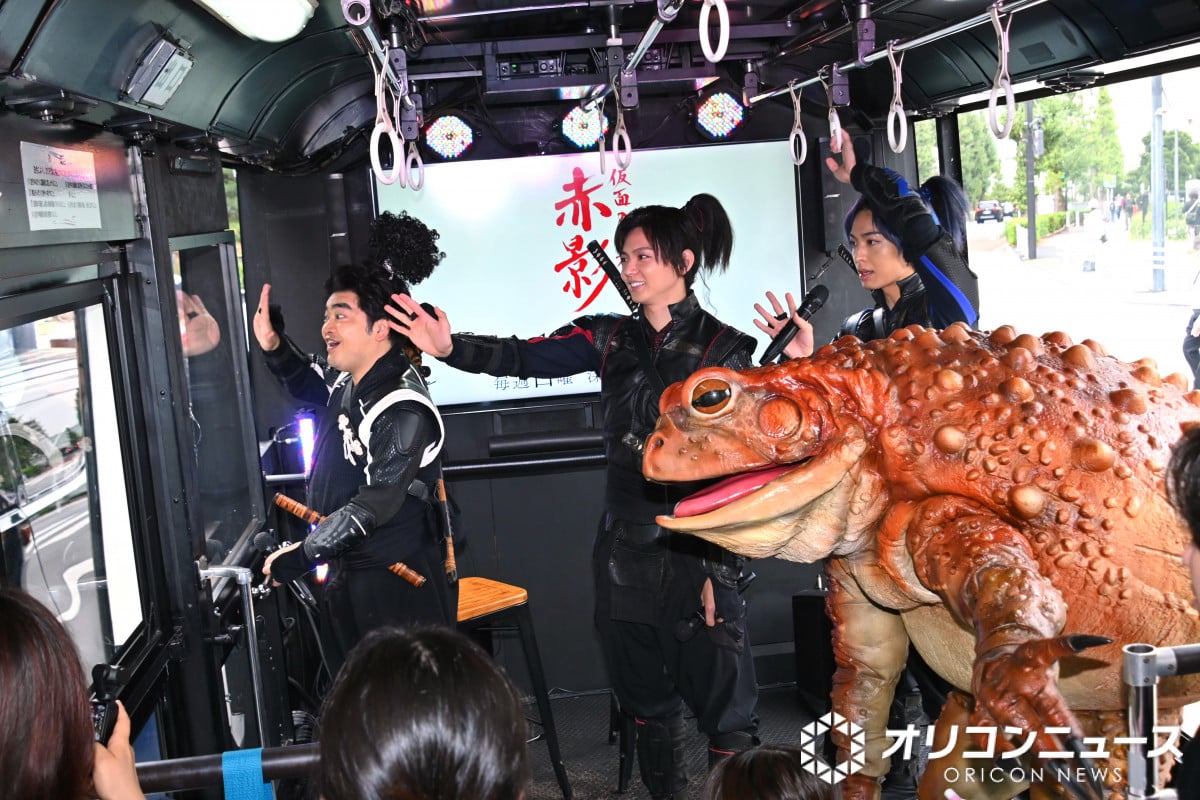 wʂ̔E ԉexaJɐԉeAQ!oXCxg̖͗l (C)ORICON NewS inc. 