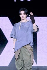 5th EPwThe ActionxLOfBAV[P[XɓoꂵBOYNEXTDOOREJAEHYUN (P)&(C)KOZ Entertainment. 