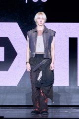 5th EPwThe ActionxLOfBAV[P[XɓoꂵBOYNEXTDOORESUNGHO (P)&(C)KOZ Entertainment. 