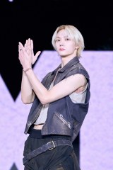 5th EPwThe ActionxLOfBAV[P[XɓoꂵBOYNEXTDOORESUNGHO(P)&(C)KOZ Entertainment. 