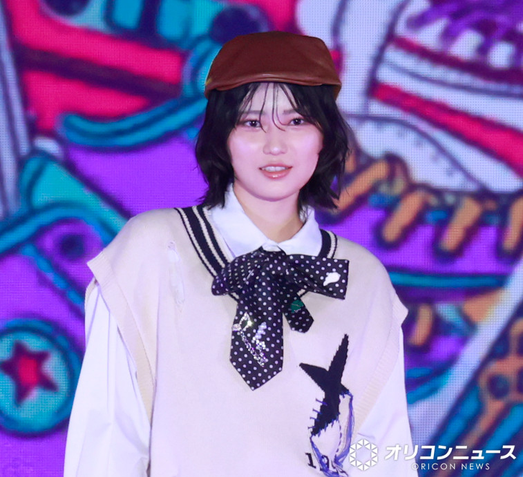 ガルアワ】櫻坂46的野美青、キュートすぎるウインクで観客を撃ち抜く