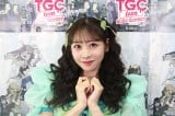 FRUITS ZIPPER・櫻井優衣、ナイトプールで見せた儚げな“表情”にファン悶絶「すっぴん?」「妖精ですやん」
