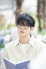 �`�F�E�E�V�N&�`�����E�\�~���A�g�ŏ��̃L�X�h�V���b�g���J �u���Ă��ȃJ�b�v���v�u������2�l�̎p���݂���!�v 