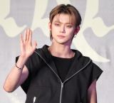 {3rdAowStarkissedx̔LÕV[P[XJÂTOMORROW X TOGETHEREYEONJUN (C)ORICON NewS inc. 