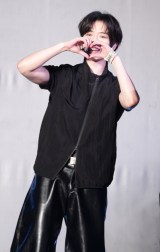 {3rdAowStarkissedx̔LÕV[P[XJÂTOMORROW X TOGETHEREBEOMGYU (C)ORICON NewS inc. 