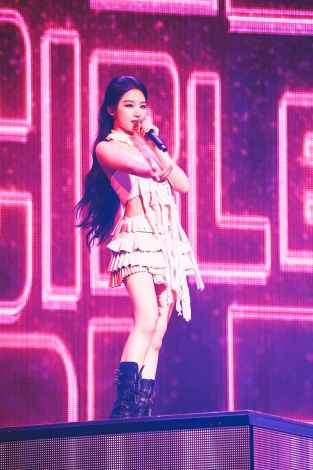 i-dle�E�V���t�@�@Photo by YOSHIHITO KOBA�A�A���U�C�~�L 