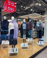 jNAɃO[o͓XwUNIQLO UMEDAx (C)ORICON NewS inc. 