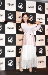 �{�ԃS���t���Ɛ헪�E�V���i���\��ɓo�d�������͍ʉ� (C)ORICON NewS inc. 