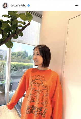 真飛聖「イメチェン 久しぶりに、バッサリ切りました」（写真はインスタグラム @sei_matobu より） 