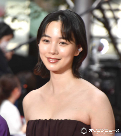 プロフ必読☆吉永小百合さん着用☆華翔苑謹製 画像・写真 | 吉永小百合、33年ぶり東京国際映画祭へ 麗しい着物姿で