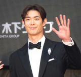 w38񓌋ۉf(TIFF)x̃bhJ[ybgɓoꂵ{X (C)ORICON NewS inc. 