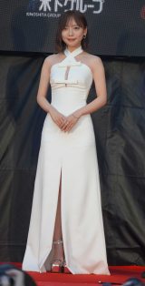 w38񓌋ۉf(TIFF)x̃bhJ[ybgɓoꂵꎓq (C)ORICON NewS inc. 