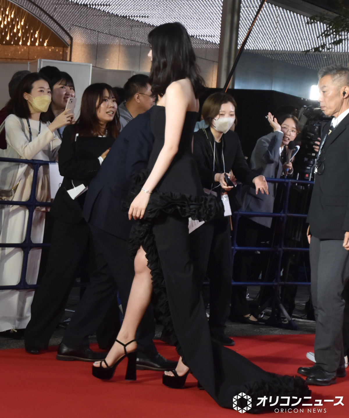 画像・写真 | 【東京国際映画祭】池田エライザ、シックな装いで圧倒的