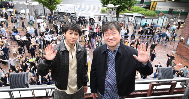 山田裕貴さん 映画「爆弾」 公開記念時期室サイン入りボール 山田裕貴