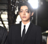 �w��38�񓌋����ۉf��ՁiTIFF�j�x�̃��b�h�J�[�y�b�g�ɓo�ꂵ���q�I�M �iC�jORICON NewS inc. 