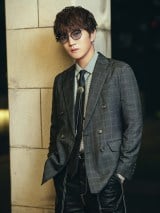 WEST.�_�R�q�m�A�֐��o�g�O���[�v4�l�ڂ̌��� 10���Ԃ�2�l�����\�g���b�V���h�b�� 