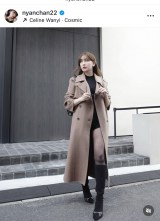 画像・写真 | 小嶋陽菜、“超ミニ×スケスケ黒タイツ”の美脚コーデ披露