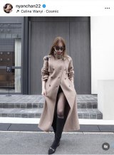 画像・写真 | 小嶋陽菜、“超ミニ×スケスケ黒タイツ”の美脚コーデ披露