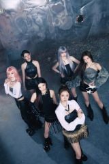 �w�x�X�g�q�b�g�̗w��2025�x�ɏo������BABYMONSTER 