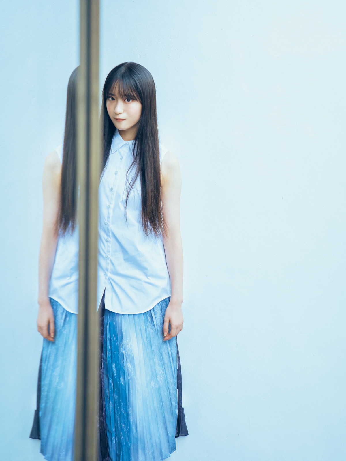 櫻坂46の21歳”新センター”村井優、大きな瞳に惹かれる美麗グラビア