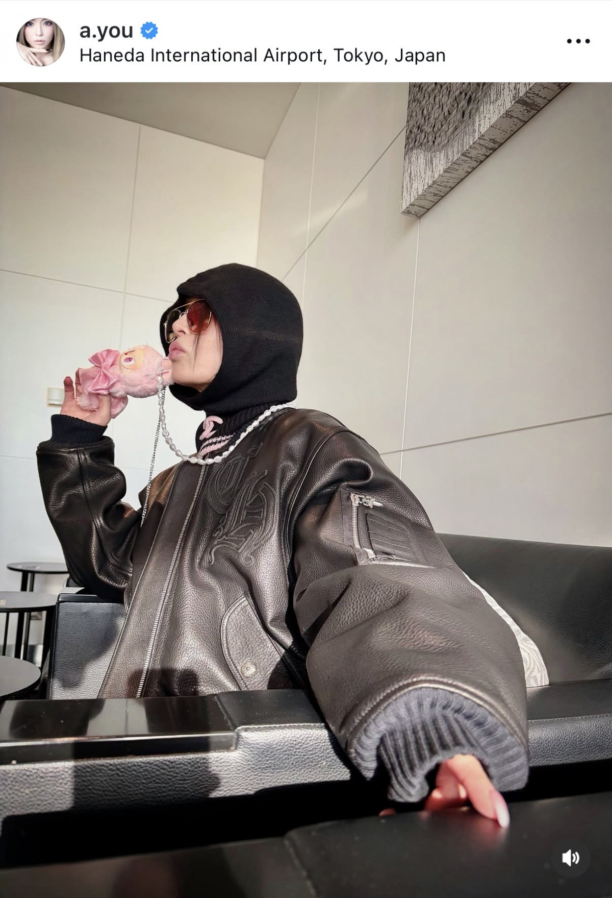 画像・写真 | 浜崎あゆみ、シャネルのバラクラバ＆ラブブ合わせた“空港