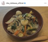 �ΐ엜�؁u�p�p�̃��N�G�X�g�ł����Ă����΂ƃJ���C�̎ϕt���v(�ʐ^�̓C���X�^�O���� @rika_ishikawa_official���) 