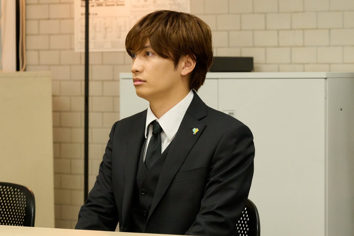 Snow Man岩本照、身長差50センチ超の小学生を“お姫さま抱っこ