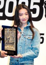 Koki, �ؑ���Ƃɑ����x�X�g�W�[�j�X�g�܂� ���̎�܎��̃t�@�b�V�����𒲂ׁu����ς肩���������v 