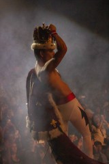 �u�t���f�B���h�����悤���v�N�C�[���̃g���r���[�g�o���h�EGod Save The Queen ���g�ő�K�͂̓��{�c�A�[�J�Ì��� 