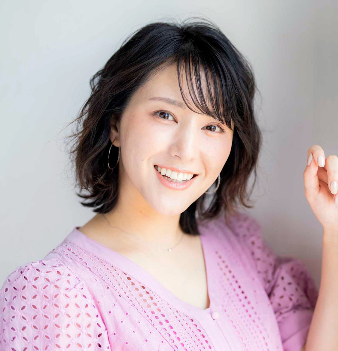 ウェザーニュース」キャスター12人ズラリ それぞれの個性と魅力が