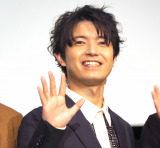 �f��w�V���ْT�㕨��x������I���ʉ�ɓo�d�������c��(C)ORICON NewS inc. 