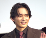 �f��w�V���ْT�㕨��x������I���ʉ�ɓo�d�������ɑ��Y (C)ORICON NewS inc. 