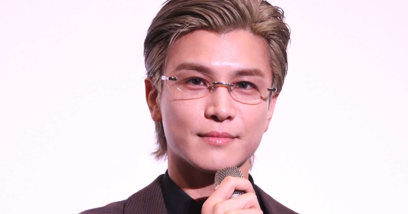 三代目　縁日　レア　ポーチ 岩田剛典　実写 福岡 三代目 J SOUL BROTHERSの岩田剛典&ØMIが『ヌメロ・トウキョウ』10月号