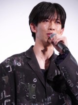 �f��w�����} The Movie RE:VE�x���J�������䂠�����ɓo�d���������}�E�����E�K �iC�jORICON NewS inc. 