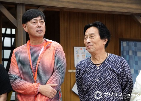 �^�N�t�F�X��13�e�w�����Â��x�̌m�Ï��ނɎQ�������i������j��ԍF�s�A���c���v �iC�jORICON NewS inc. 