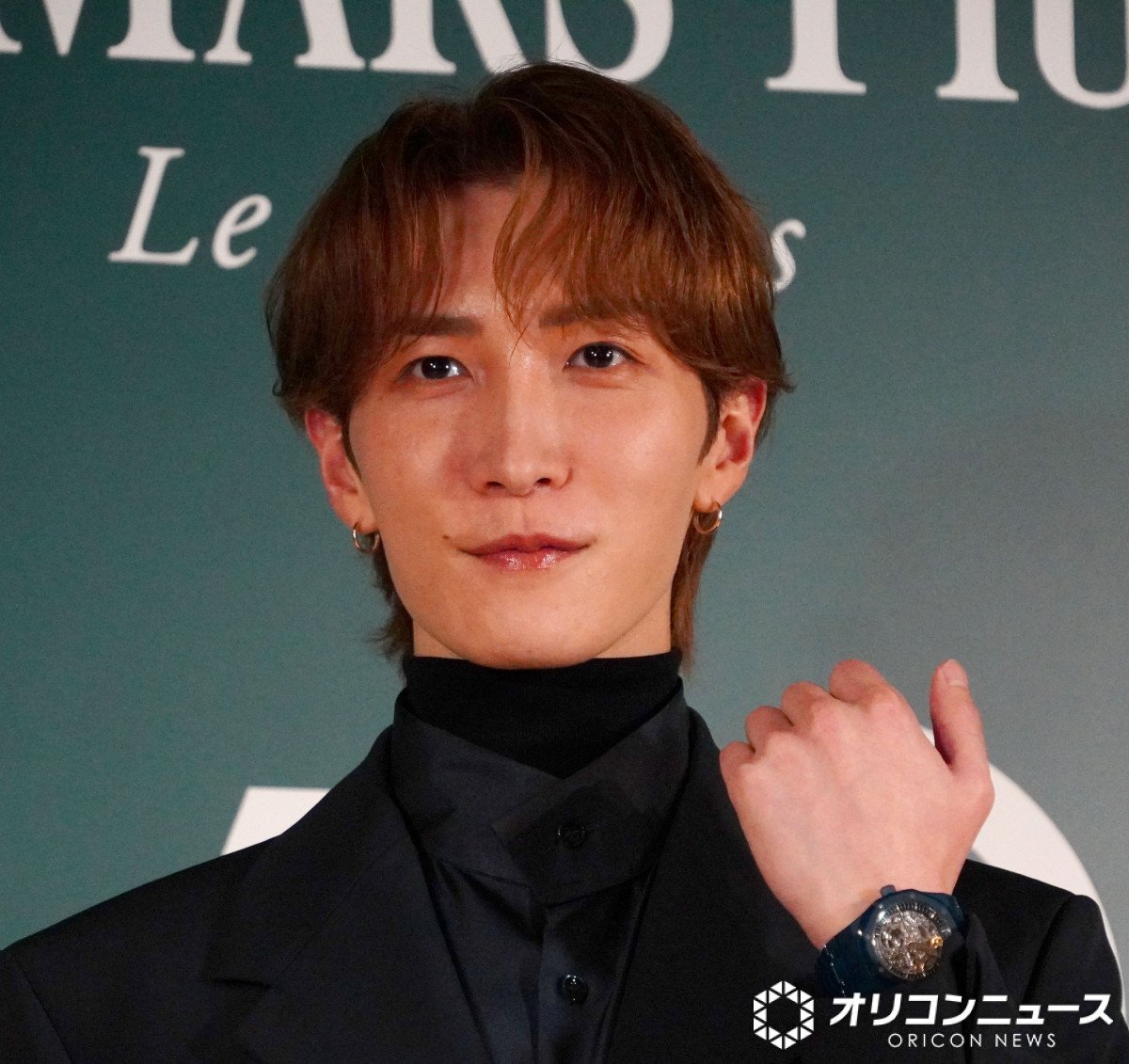 Snow Man渡辺翔太、運命の出会い告白 メンバーカラー“ブルー”のシック