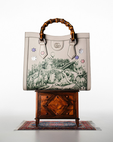GUCCI＆CHANEL コラボ絵 海外正規品 画像・写真 | グッチ×ヒグチユウコ、日本限定コラボ新アイテム発表