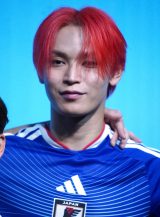 画像・写真 | サッカー・久保建英、新ユニフォームに笑顔「僕が