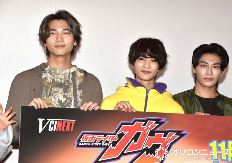 �w���ʃ��C�_�[�K�� �M���e�B�E�p���t�F�x������I���䂠�����ɓo�d�����i������j���i�_���A�m�O�p�a�A����F�� �iC�jORICON NewS inc. 