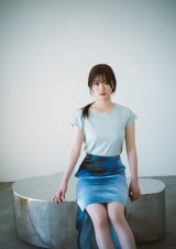 乃木坂46愛宕心響、名前にちなんだテーマでグラビア撮影 自然の中で