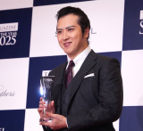 �X�[�c�E�I�u�E�U�E�C���[�ɔ��㏼�� �I�[���o�b�N&���̔w�L�Ŏ��܎��ɏo�� �X�|�[�c����ł͒r�]���Ԏq����� 