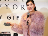 �o�[�j�[�Y�E�j���[���[�N�uBARNEYS NEW YORK HOLIDAY GIFT 2025�v����I�ډ�ɓo�d�����A���~�J (C)ORICON NewS inc. 